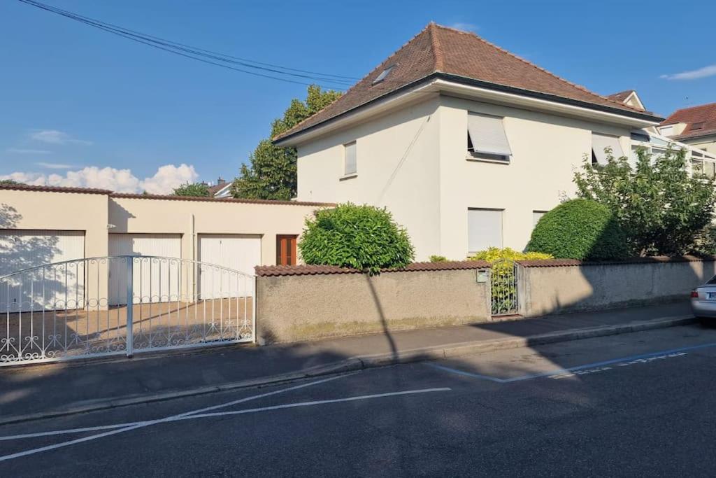 Charmant Appart. Dans Une Villa Saint-Louis  Eksteriør billede